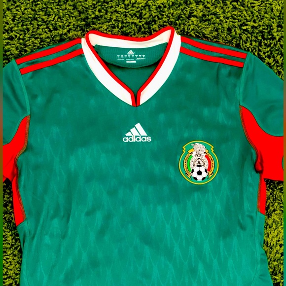 2010 Mexico Home Soccer Jersey (Authentic) - Picture 2 of 5